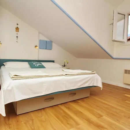 C- Silvija Bs By Interhome Baška
