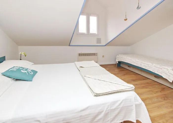 Apartment C- Silvija Bs By Interhome