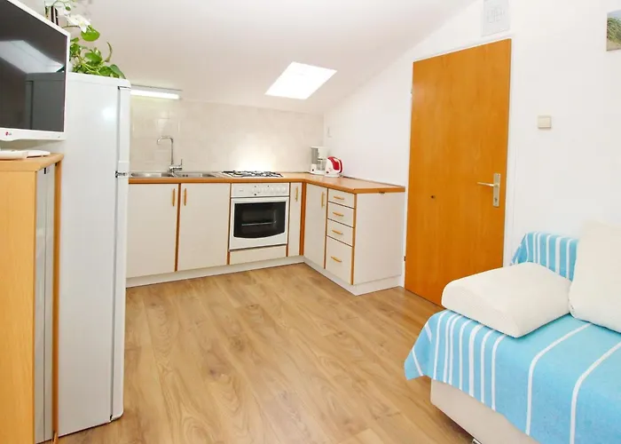 Apartament C- Silvija Bs By Interhome *